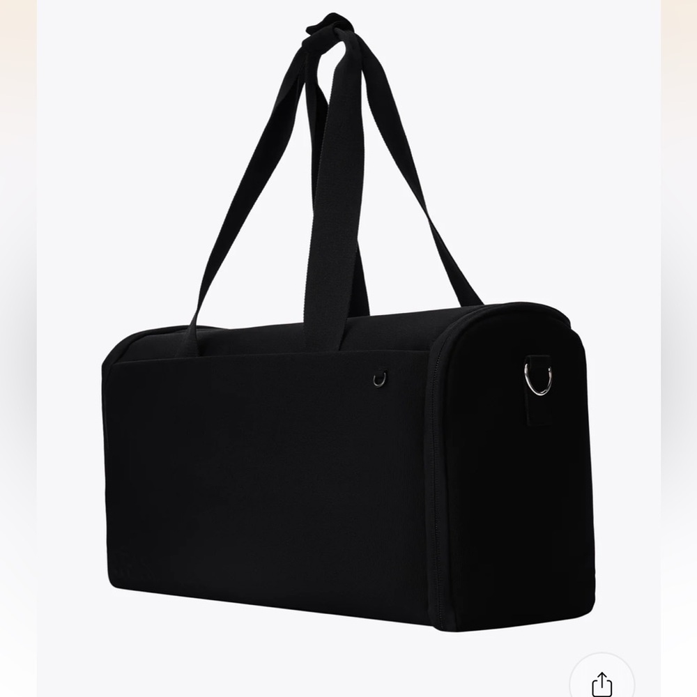 Beis Garment Duffle Bag - used ones. Black!